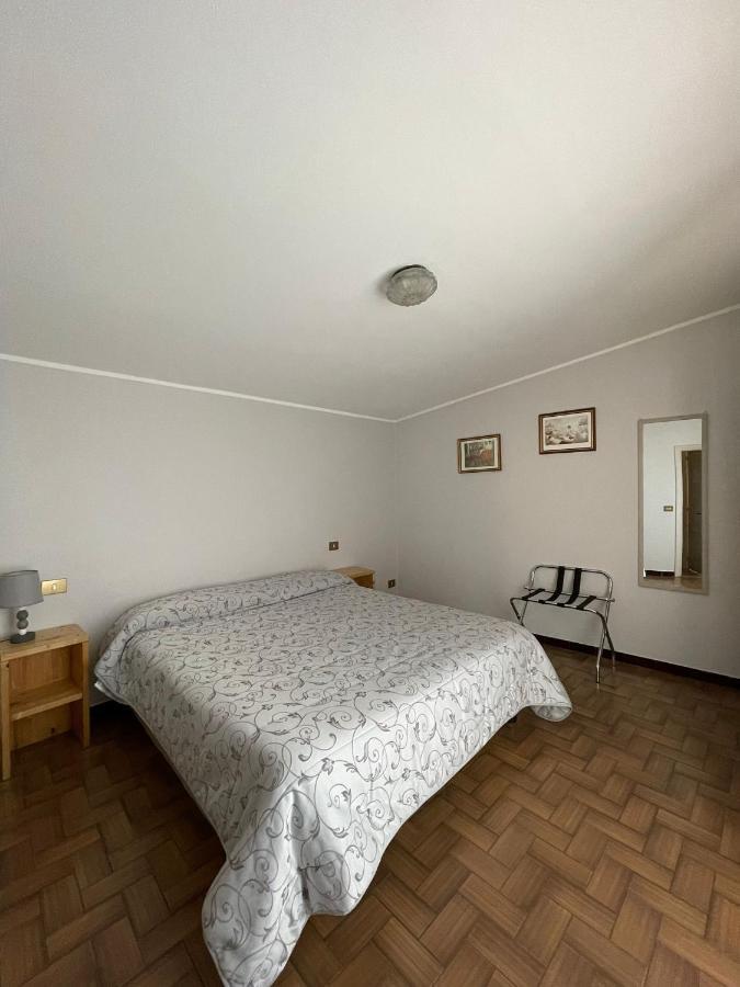 B&B Michelina Castiglione dʼIntelvi Buitenkant foto